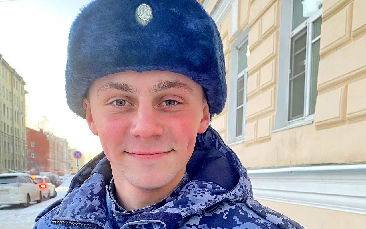 В Санкт-Петербурге награжден росгвардеец, спасший утопающего