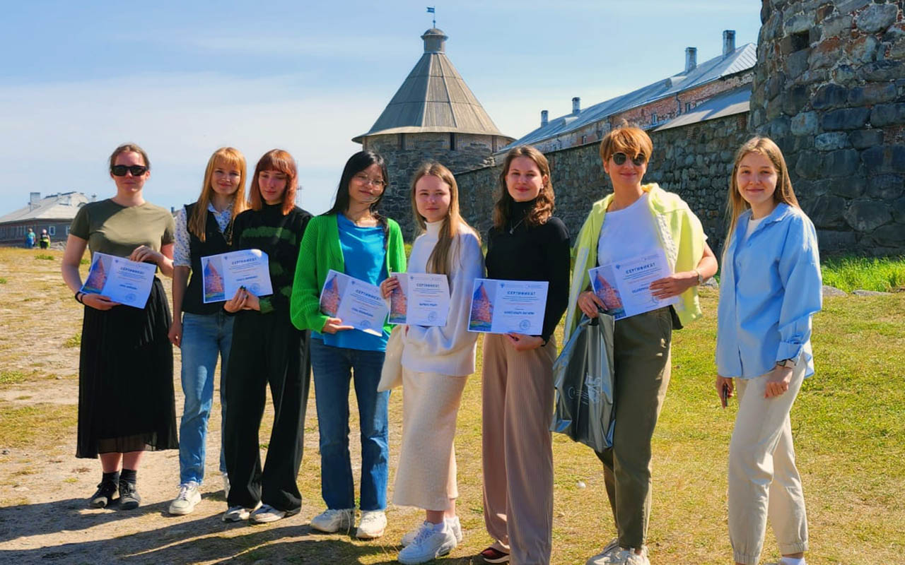 Студенты из СПбГУ закончили практику в «Летнем университете»
